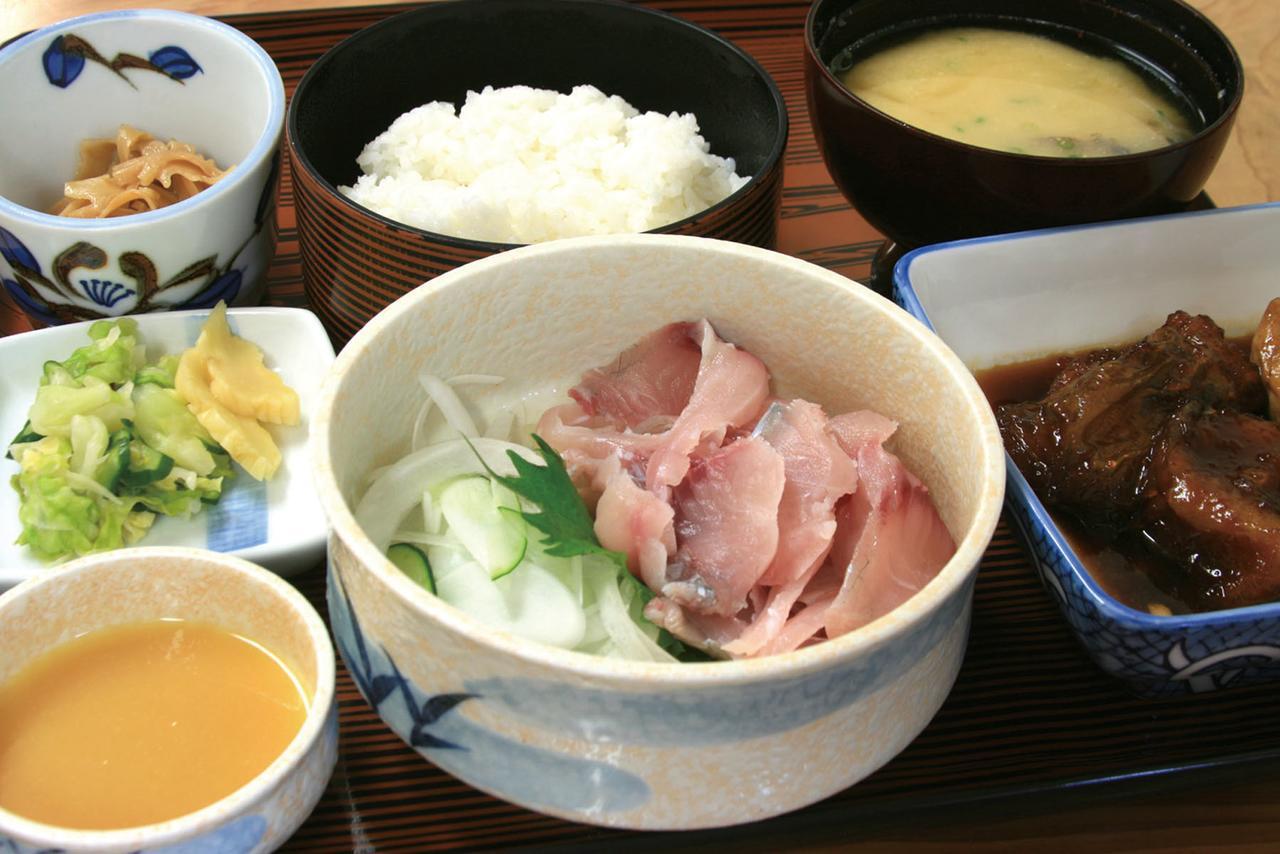 Hôtel Ayuno Oyado Sansui à Kobaruyama Extérieur photo